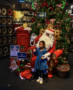 De kerstman komt op bezoek